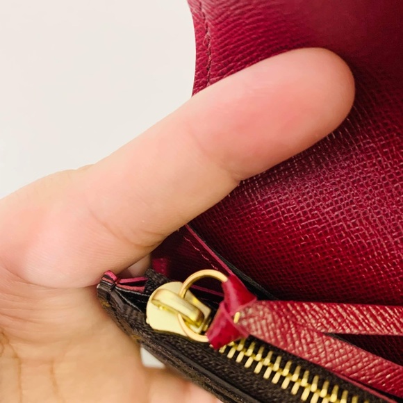 LV Emilie Wallet πΊπΊπΊ - Picture 12 of 12